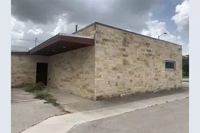 1333 W 2nd Street, Taylor, TX 76574 - Photo 20