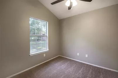 2306 West Street, Taylor, TX 76574 - Photo 10
