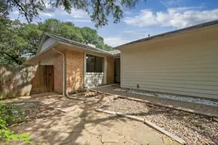8110 Baywood Dr, Austin, TX 78759 - Photo 4