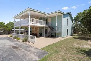 20800 Bonanza St, Lago Vista, TX 78645 - Photo 2