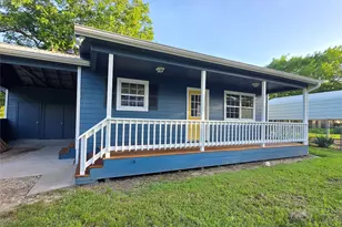 411 W 4th St, Flatonia, TX 78941 - Photo 1