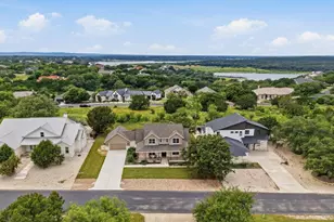 414 Wesley Ridge Dr, Spicewood, TX 78669 - Photo 2