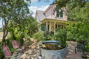 1754 N Bishop St, San Marcos, TX 78666 - Photo 6
