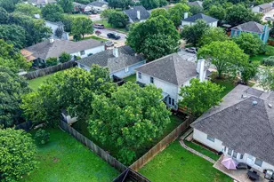 703 Sparkling Brook Ln, Leander, TX 78641 - Photo 34