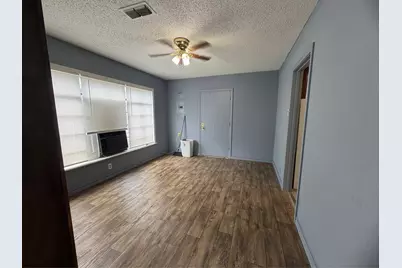 511 Bowser Street, Rockdale, TX 76567 - Photo 4