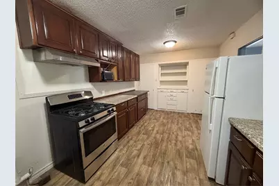 511 Bowser Street, Rockdale, TX 76567 - Photo 8