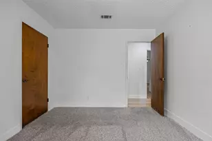 12902 Trailwood Rd, Austin, TX 78727 - Photo 20