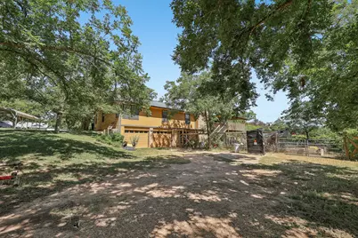 504 Perkins Street, Bastrop, TX 78602 - Photo 6