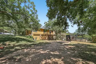 504 Perkins St, Bastrop, TX 78602 - Photo 6