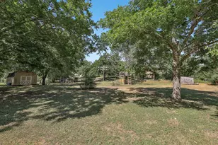 504 Perkins St, Bastrop, TX 78602 - Photo 8