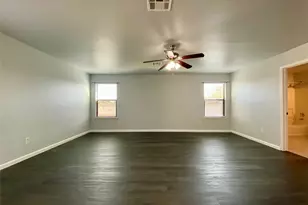 13205 Sea Biscuit Dr, Del Valle, TX 78617 - Photo 18