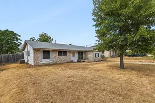 6904 Miranda Dr, Austin, TX 78752 - Photo 4