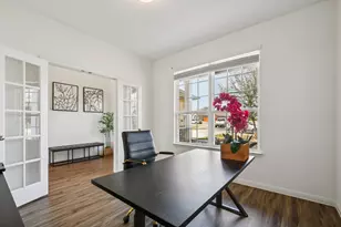 208 Locklin Dr, Liberty Hill, TX 78642 - Photo 10