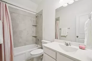 208 Locklin Dr, Liberty Hill, TX 78642 - Photo 16