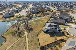 208 Locklin Dr, Liberty Hill, TX 78642 - Photo 18