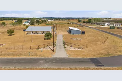 725 County Road 124, Georgetown, TX 78626 - Photo 1