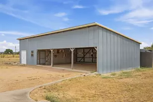 725 Co Rd 124, Georgetown, TX 78626 - Photo 30