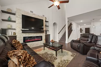 145 Findley Avenue, Leander, TX 78641 - Photo 4