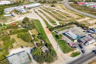 1113 N Old Hwy 81, Kyle, TX 78640 - Photo 24