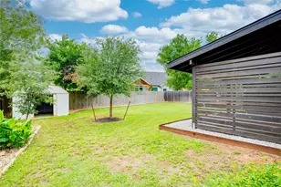 3907 Skipton Dr, Austin, TX 78727 - Photo 28