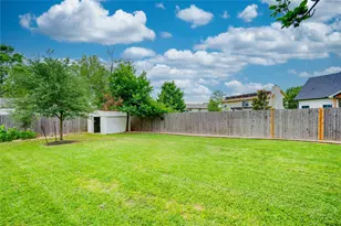3907 Skipton Dr, Austin, TX 78727 - Photo 24