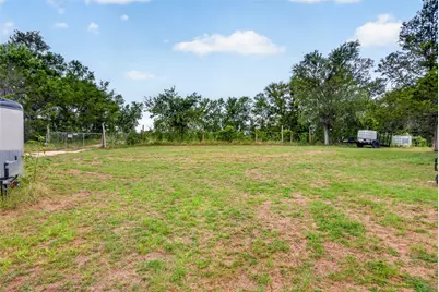 266 Beaver Road, Elgin, TX 78621 - Photo 6