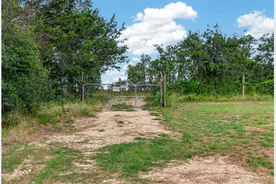 266 Beaver Road, Elgin, TX 78621 - Photo 34