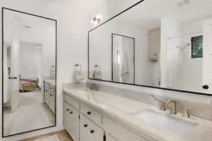 11905 Misty Brook Dr, Austin, TX 78727 - Photo 22