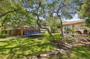 11905 Misty Brook Dr, Austin, TX 78727 - Photo 38