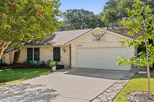 11905 Misty Brook Dr, Austin, TX 78727 - Photo 2