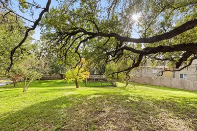 601 Sandringham Circle, Austin, TX 78704 - Photo 4
