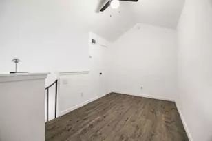 1840 Burton Dr, Austin, TX 78741 - Photo 20