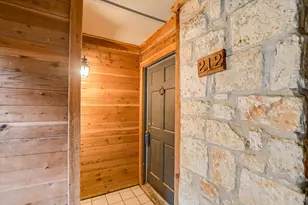 8200 Neely Dr, Austin, TX 78759 - Photo 2