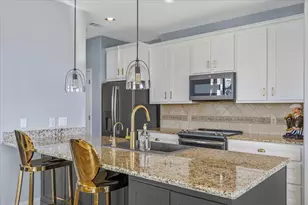 2001 Kahala Sunset Dr, Spicewood, TX 78669 - Photo 8