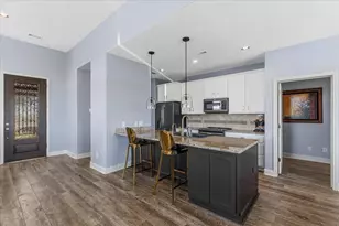 2001 Kahala Sunset Dr, Spicewood, TX 78669 - Photo 12