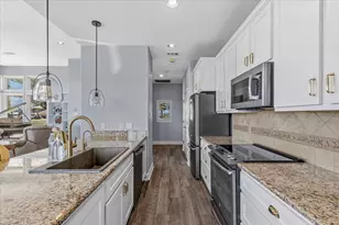 2001 Kahala Sunset Dr, Spicewood, TX 78669 - Photo 6