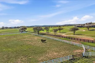2001 Kahala Sunset Dr, Spicewood, TX 78669 - Photo 32