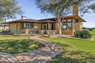 2001 Kahala Sunset Dr, Spicewood, TX 78669 - Photo 1