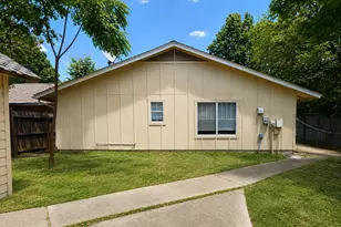 5610 Tallow Tree Dr, Austin, TX 78744 - Photo 24