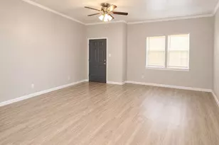5610 Tallow Tree Dr, Austin, TX 78744 - Photo 8