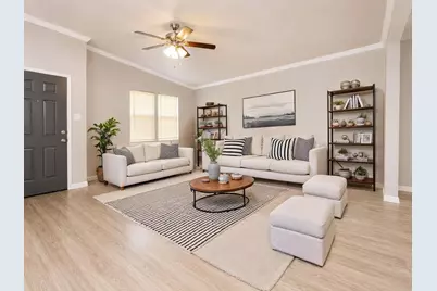 5610 Tallow Tree Drive, Austin, TX 78744 - Photo 2