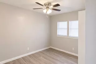 5610 Tallow Tree Dr, Austin, TX 78744 - Photo 16