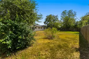 1211 Sahara Ave, Austin, TX 78745 - Photo 32