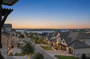 2412 Skywalk Ln, Spicewood, TX 78669 - Photo 2