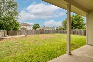 211 Hanstrom Dr, Hutto, TX 78634 - Photo 28