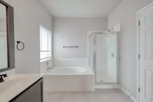211 Hanstrom Dr, Hutto, TX 78634 - Photo 18
