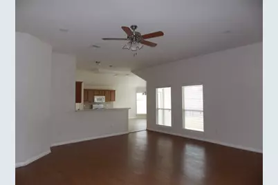 199 Prairie Dawn, Kyle, TX 78640 - Photo 4