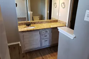 2205 Melissa Oaks Ln, Austin, TX 78744 - Photo 12