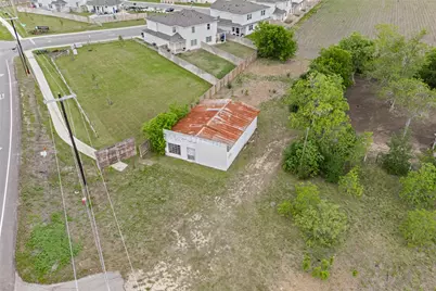 1812 Borchert Drive, Lockhart, TX 78644 - Photo 6