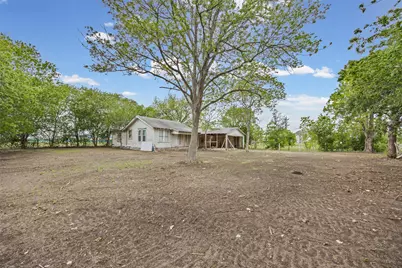 1812 Borchert Drive, Lockhart, TX 78644 - Photo 8